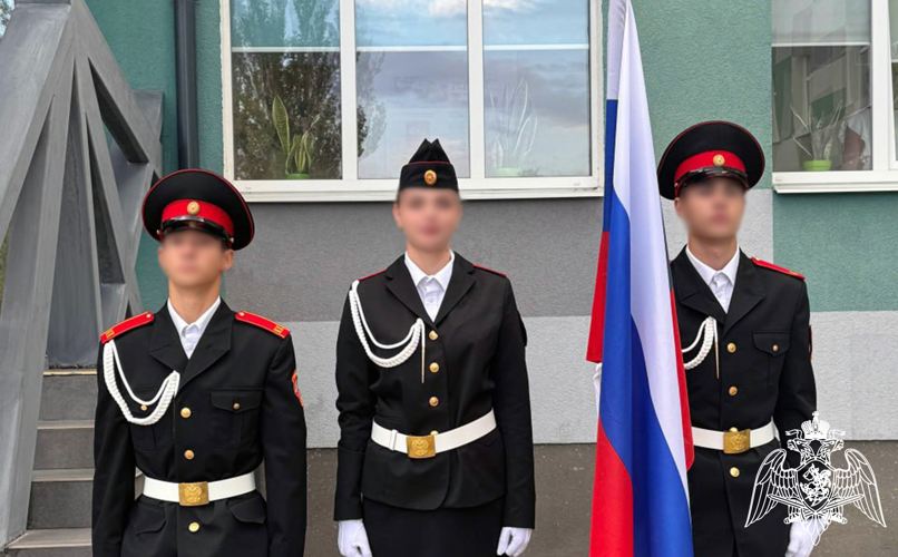 Первое торжественное построение кадетских классов прошло в школе имени родоначальника Росгвардии в Мелитополе