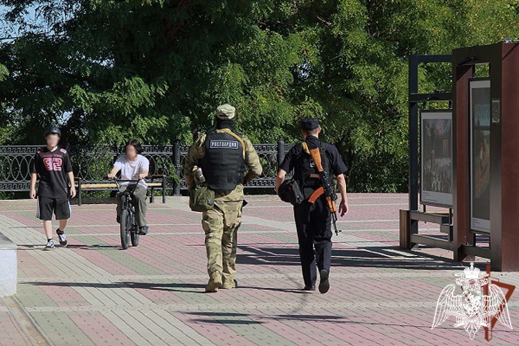 Военнослужащий Росгвардии принял участие в праздничном концерте в Мелитополе