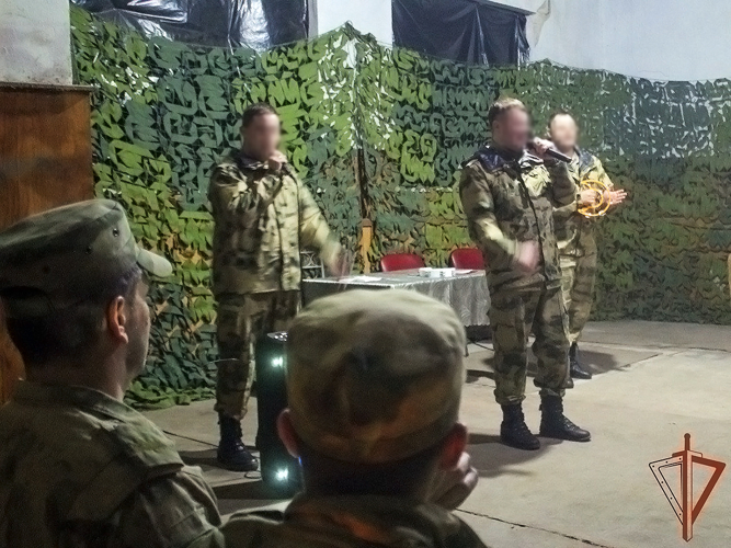 Артисты ансамбля Приволжского округа Росгвардии выступили для бойцов в зоне СВО