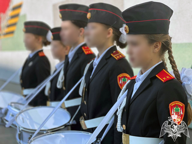 В Запорожской области Росгвардия провела День призывника для школьников Мелитополя   