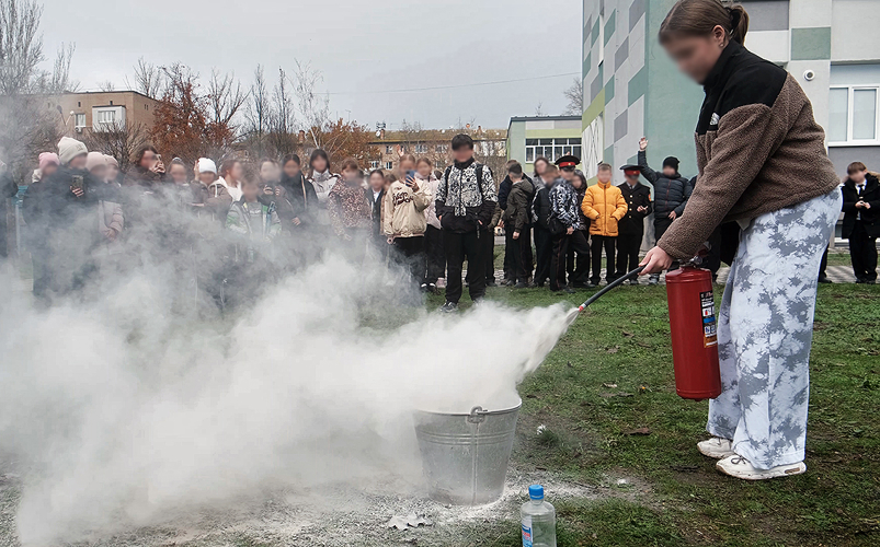 Урок противопожарной безопасности прошел для школьников Запорожской области при участии Росгвардии