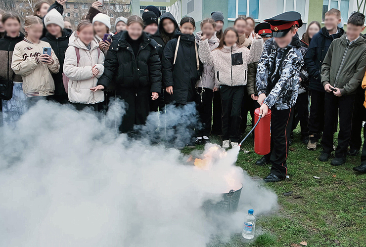 Урок противопожарной безопасности прошел для школьников Запорожской области при участии Росгвардии