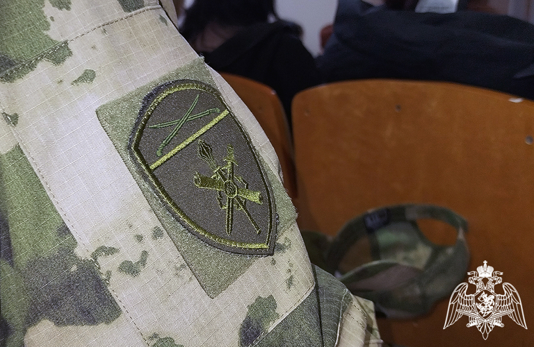 В Запорожской области представители Росгвардии и РПЦ рассказали студентам мелитопольского колледжа о противодействии террору