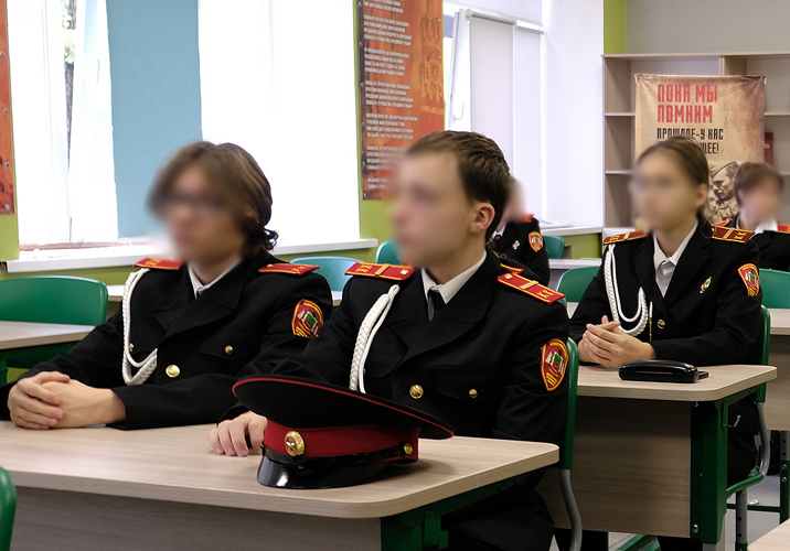 В Запорожской области офицер Росгвардии принял участие в неделе психологии в школе Мелитополя