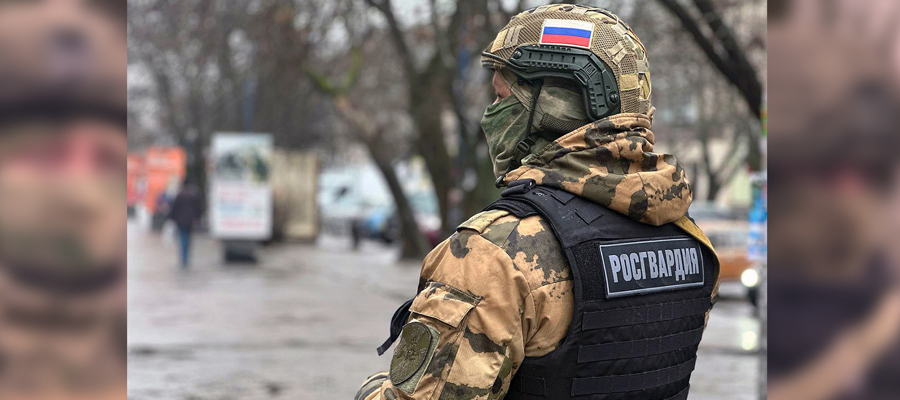 Росгвардия и полиция обеспечили безопасность Дня Конституции России в Запорожской области 