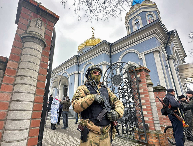 В Запорожской области при участии Росгвардии обеспечена безопасность религиозных мероприятий, посвященных православной святыне