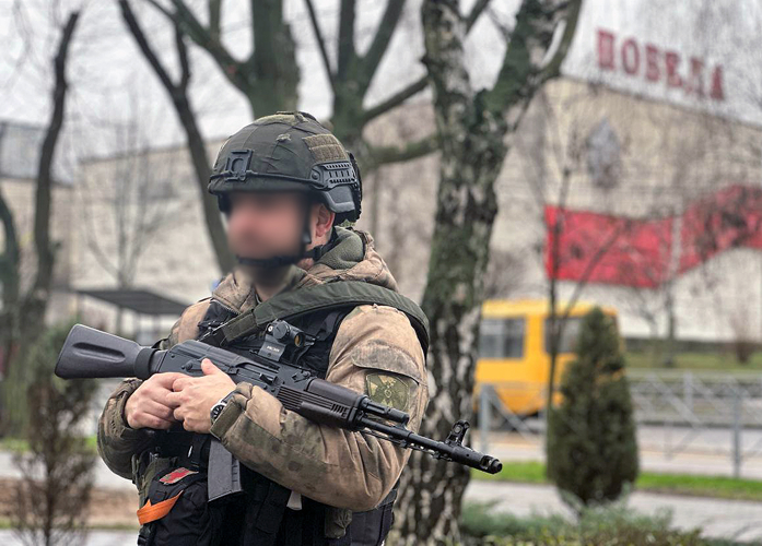 Росгвардия и полиция обеспечили безопасность Дня Конституции России в Запорожской области 
