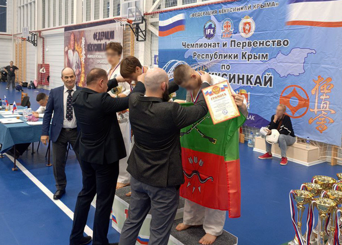 Каратисты из Мелитополя стали победителями и призерами Первенства Крыма