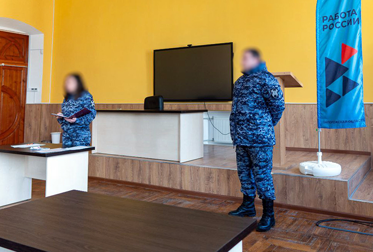 В Запорожской области росгвардейцы рассказали студентам Азовского педуниверситета о службе в ведомстве