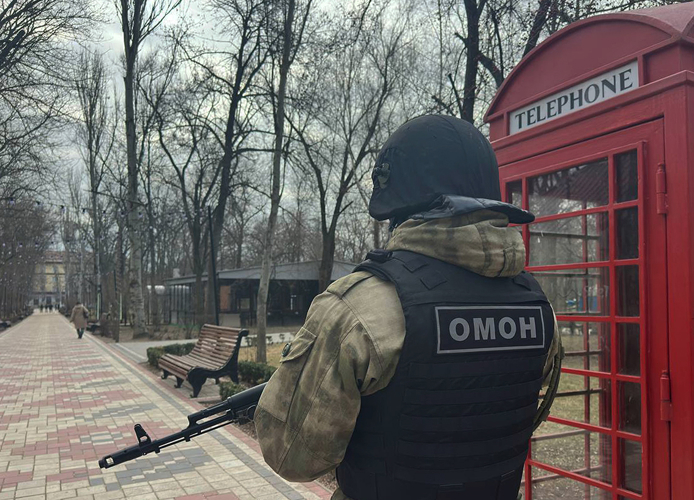 Безопасность жителей Запорожской области в День защитника Отечества обеспечили Росгвардия и полиция