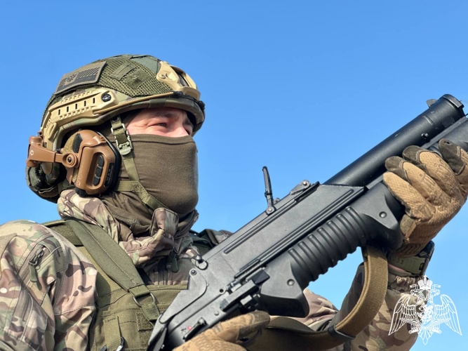 Росгвардейцы отработали тактику применения спецсредств РХБ защиты в Запорожской области
