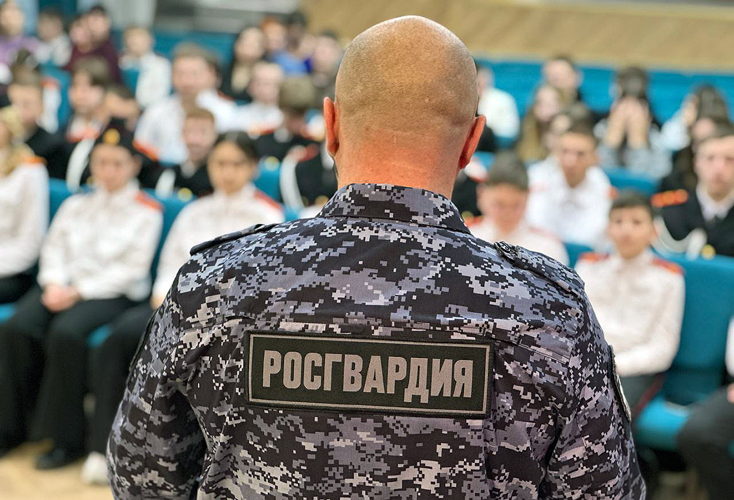 Росгвардия провела урок пожарной безопасности для профильных классов ведомства из Мелитополя