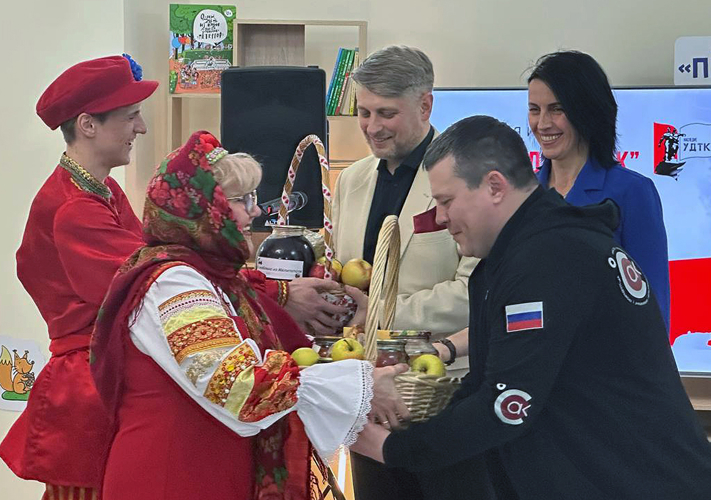 В Мелитополе росгвардейцы поддержали патриотическую инициативу волонтеров