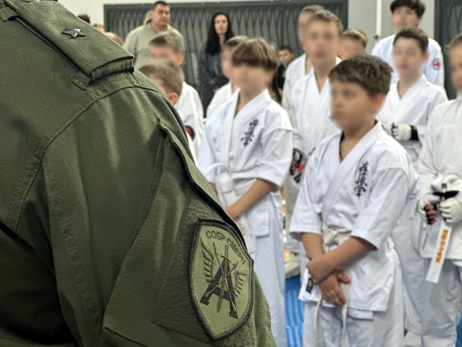 Учащиеся профильных классов Росгвардии в Запорожской области поборолись за награды в турнире по каратэ
