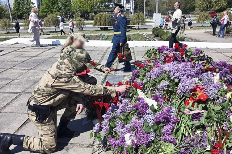 Дань уважения и памяти отдали победителям и ветеранам Великой Отечественной войны росгвардейцы в Запорожской области