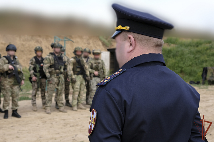 Росгвардия организовала межведомственный турнир по стрельбе в Запорожской области