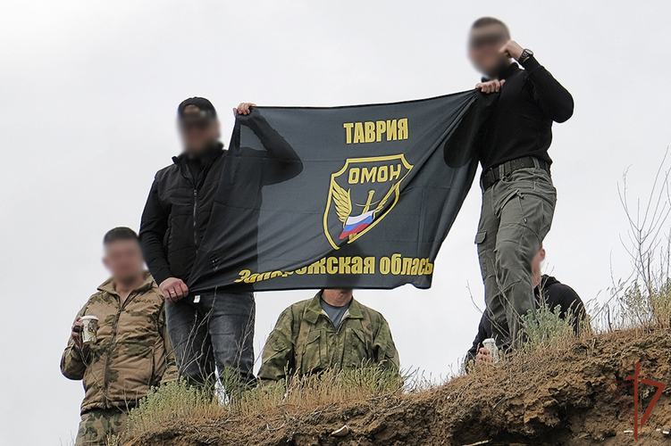 Росгвардия организовала межведомственный турнир по стрельбе в Запорожской области