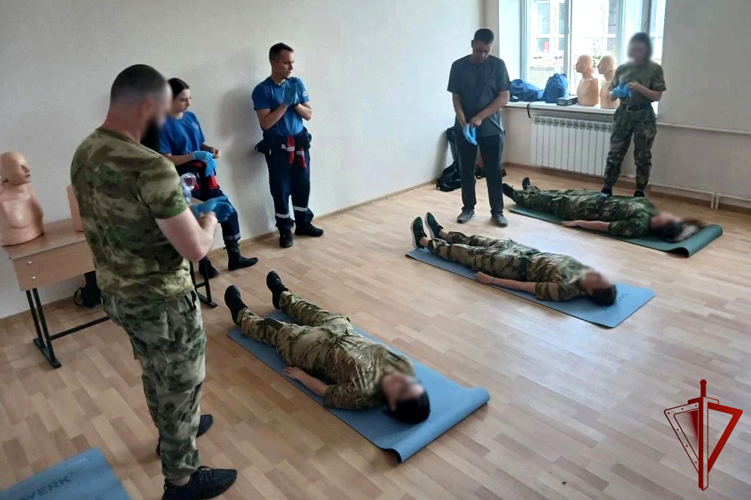 Росгвардейцы в Запорожской области прошли курсы оказания первой медицинской помощи