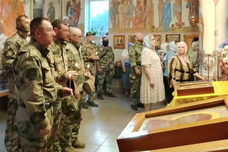 В Запорожской области росгвардейцы почтили память небесного покровителя ведомства святого князя Владимира